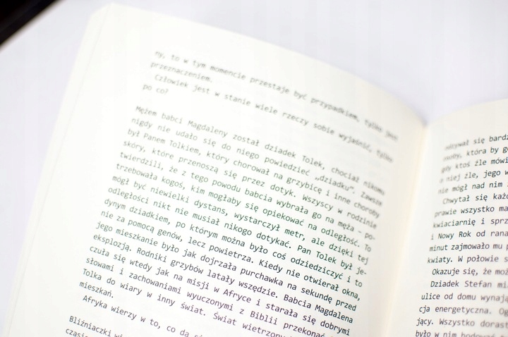 PAPIER OBJĘTOŚCIOWY KSIĄŻKOWY KREM 80g vol 2,0 A3 2000 ark Kod producenta CC100/A4