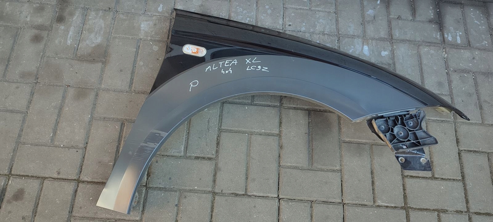fender right front front Seat Altea XL Freetrack LC9Z