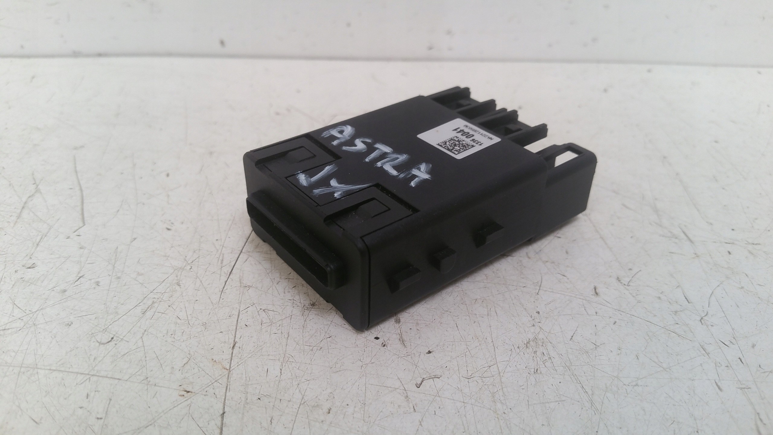 card reader 13360041 Opel Astra J