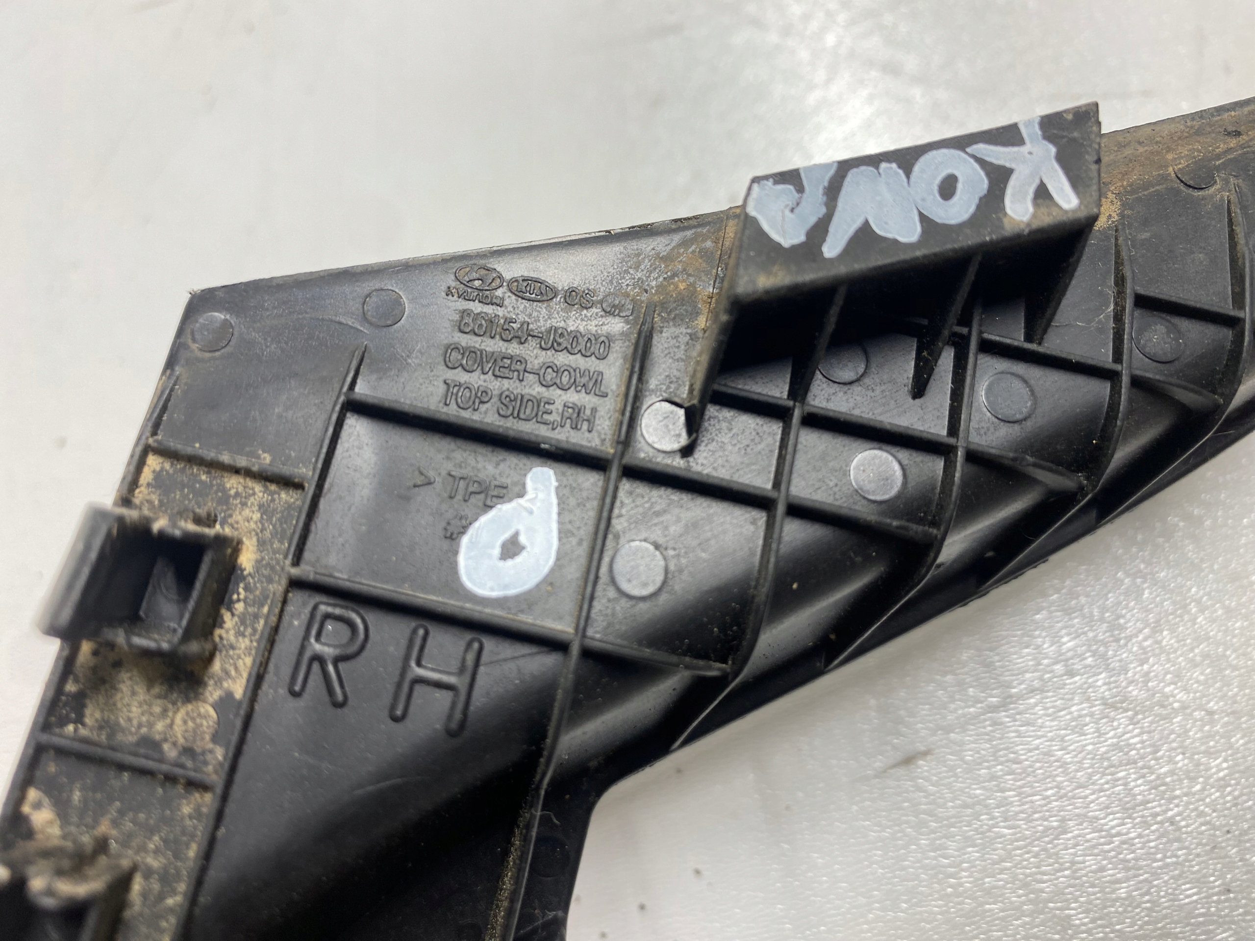 HYUNDAI KONA corner right right under the window WCISKANY 17-24