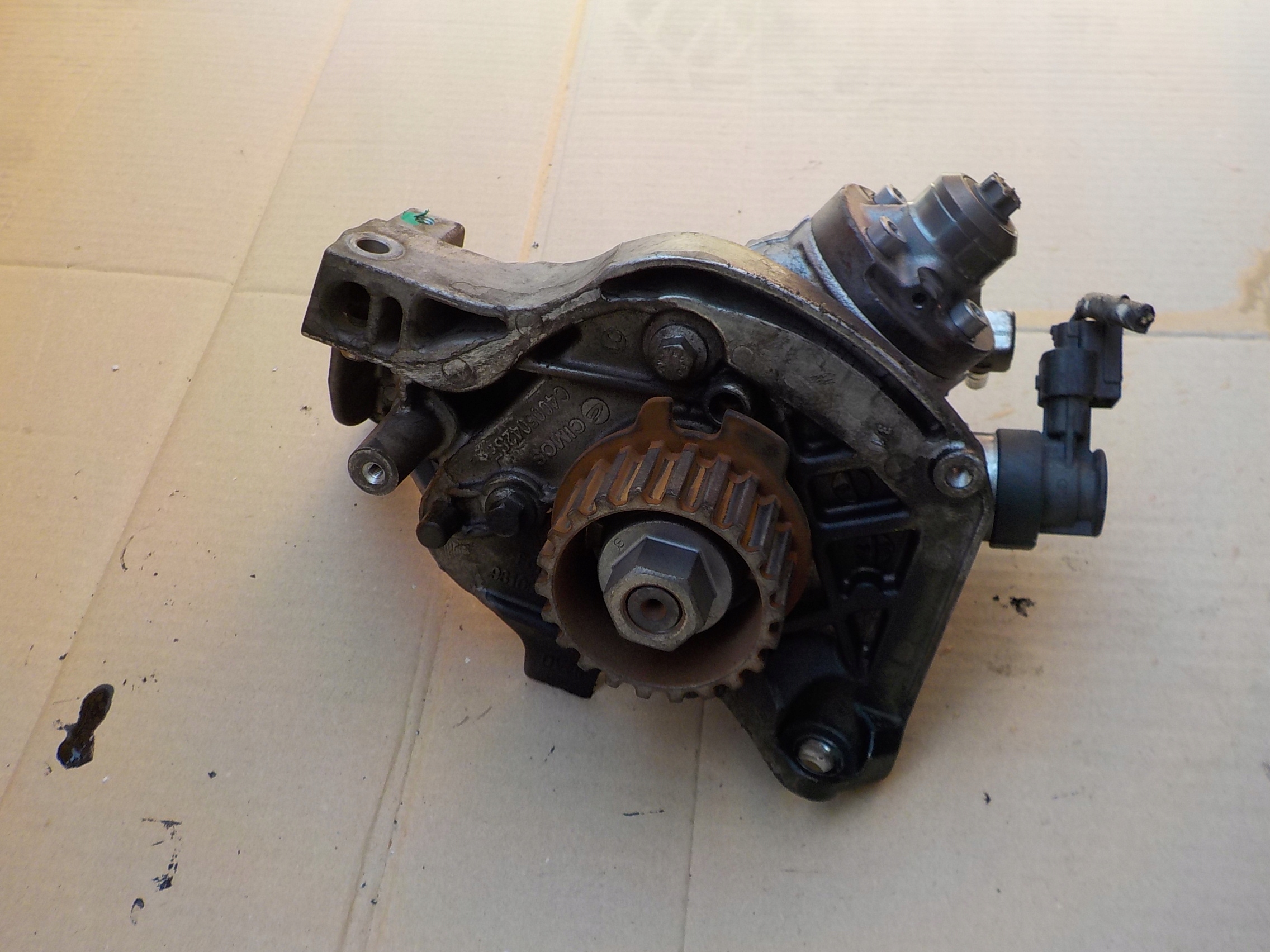 Einspritzpumpe ford focus mk3 1,5 tdci 2018r 0445010592
