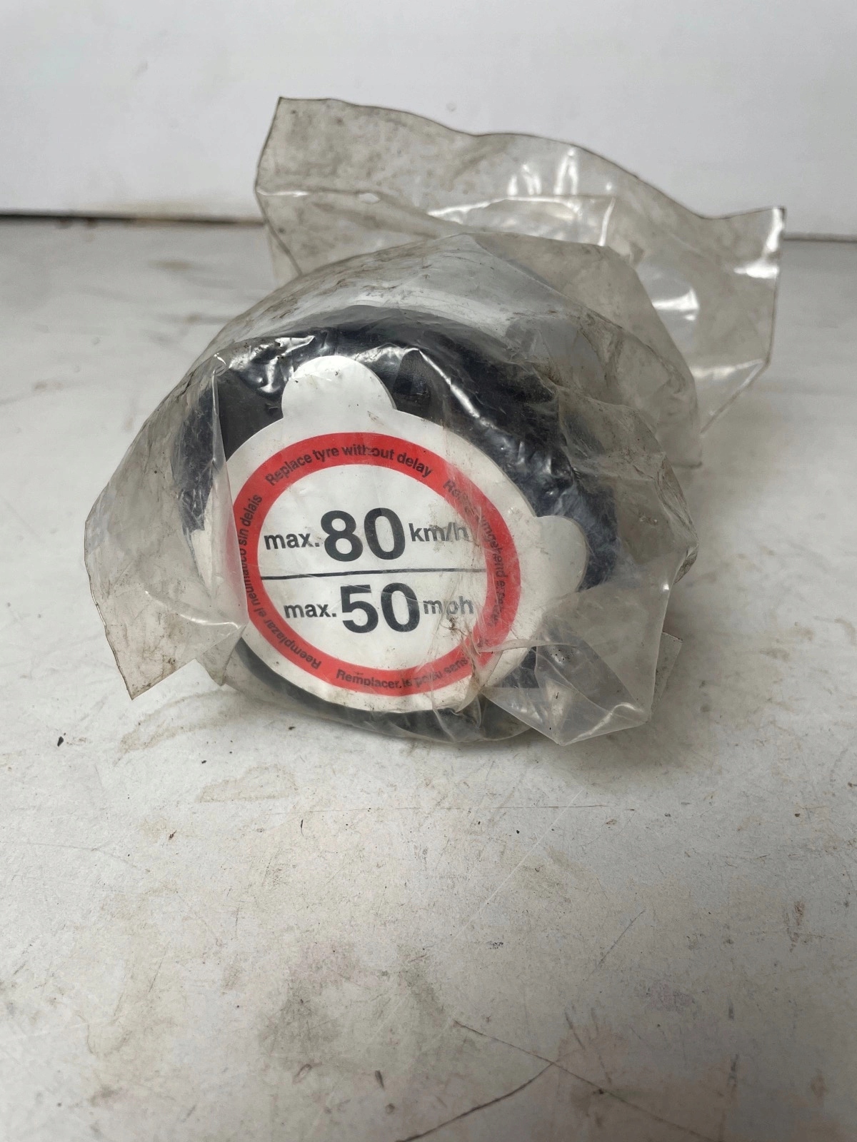 Klej uszczelniacz do wheels Ford 8v21-1568-aa