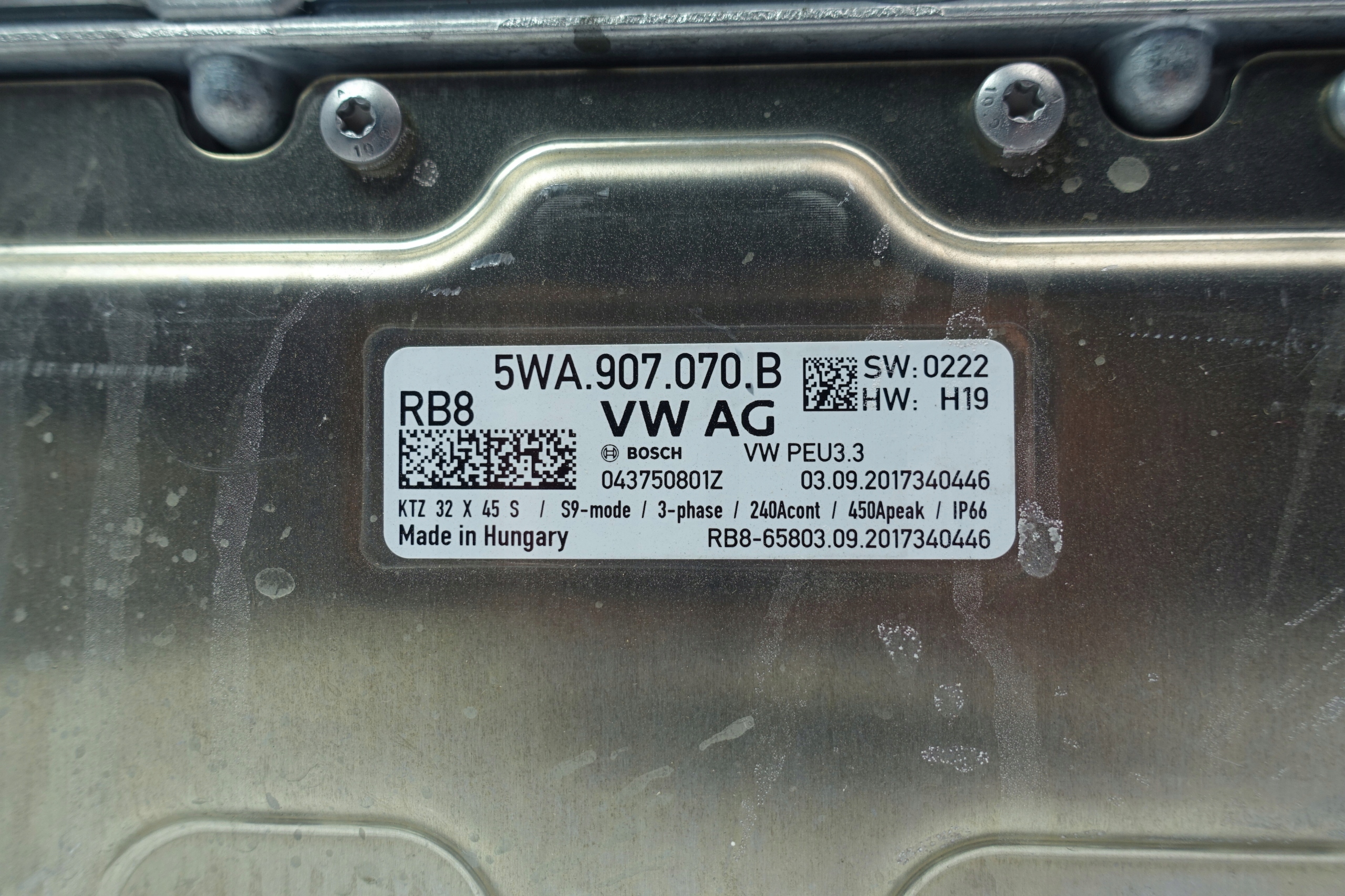 LADOWARKA PRADNICA BATERI VW PASSAT GTE 5WA907070B