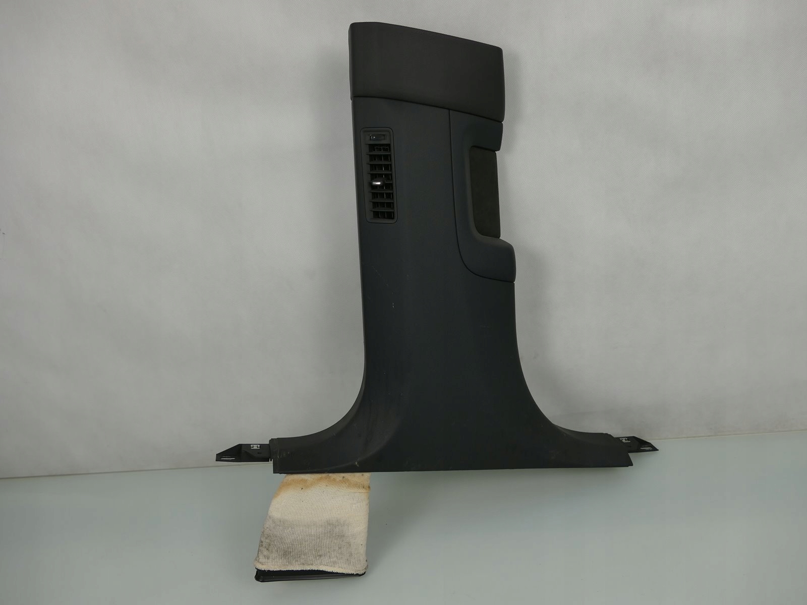 4E0867243 - AUDI A8 D3 LIFT облицовка стойки B накладка л