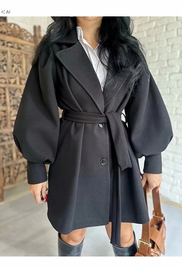 Elegantní Černý Kabát S Pufovými Rukávy, Velikost 5IA