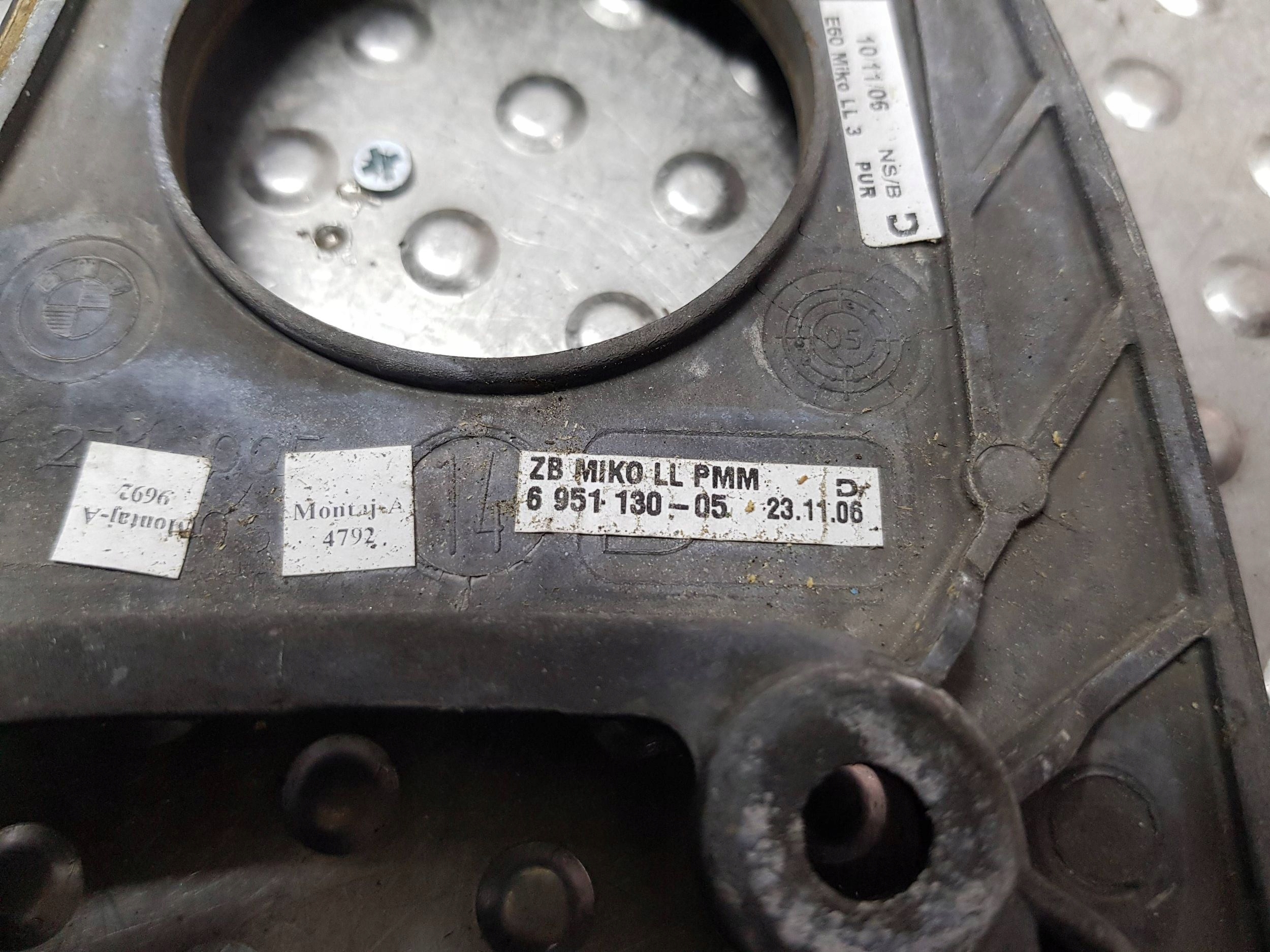 DEKOR RAHMEN Blende Abdeckung Schalt getriebe 6951130 BMW E60 E61