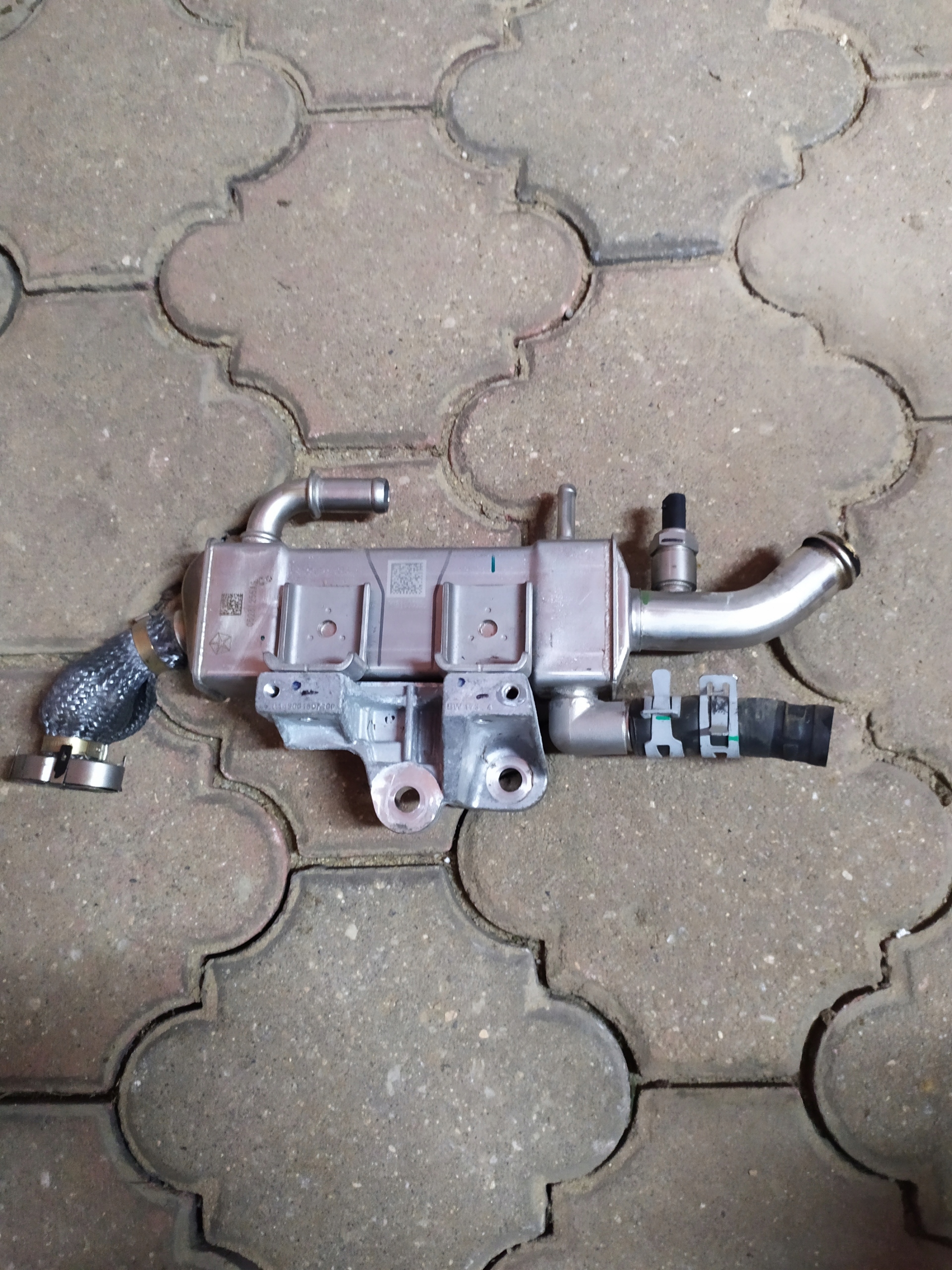 052881255AG - Dodge Durango радіатор вихлопних газів egr