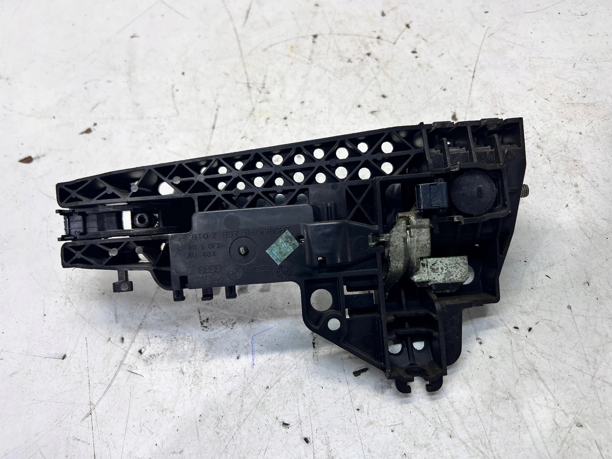 handle right AUDI A4 B8 A5 8T Q5 LZ7H 8T0837886A