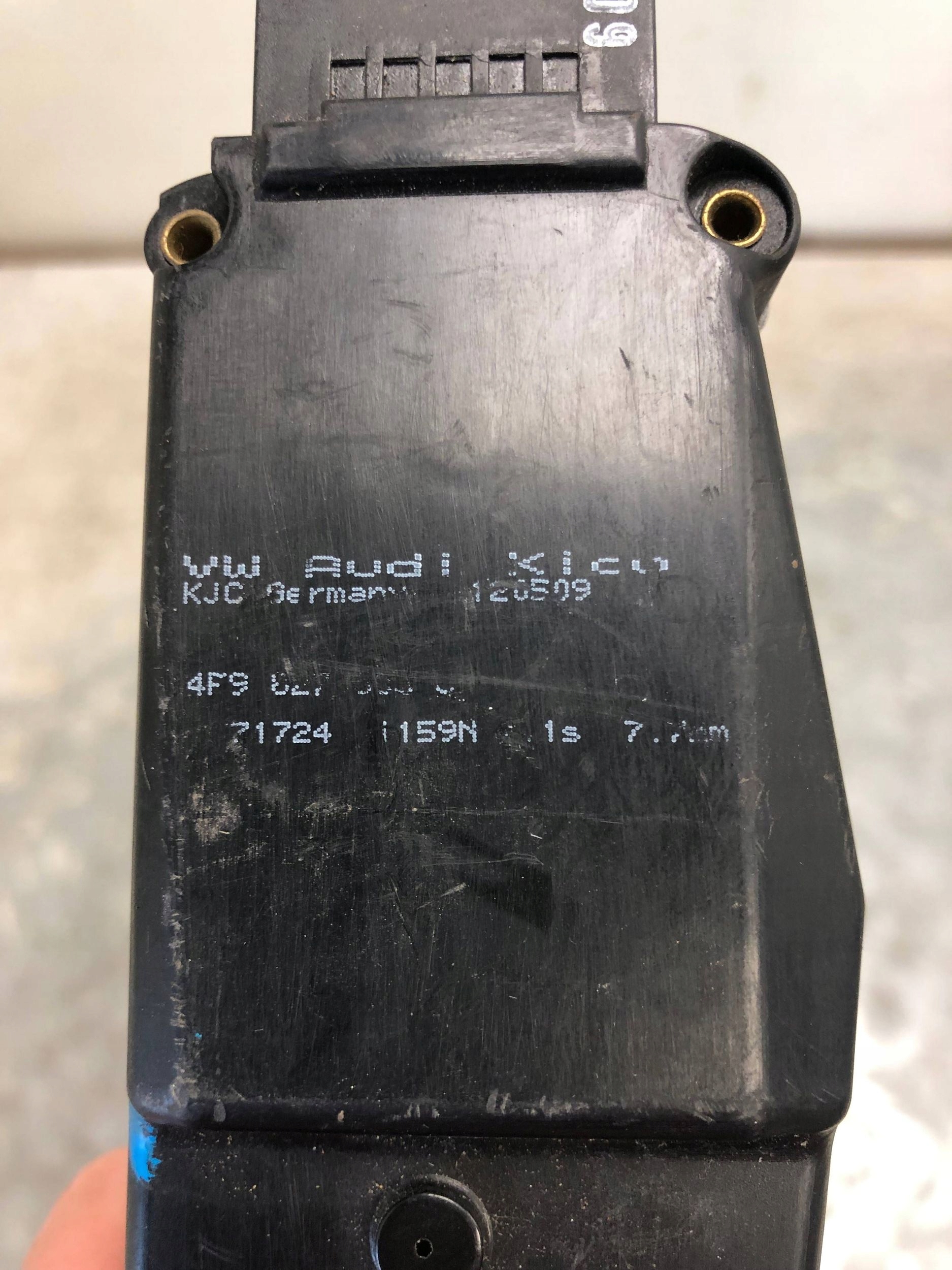 lock DOCIAG bonnet boot AUDI A6 C6 KOMBI 4F9827383C