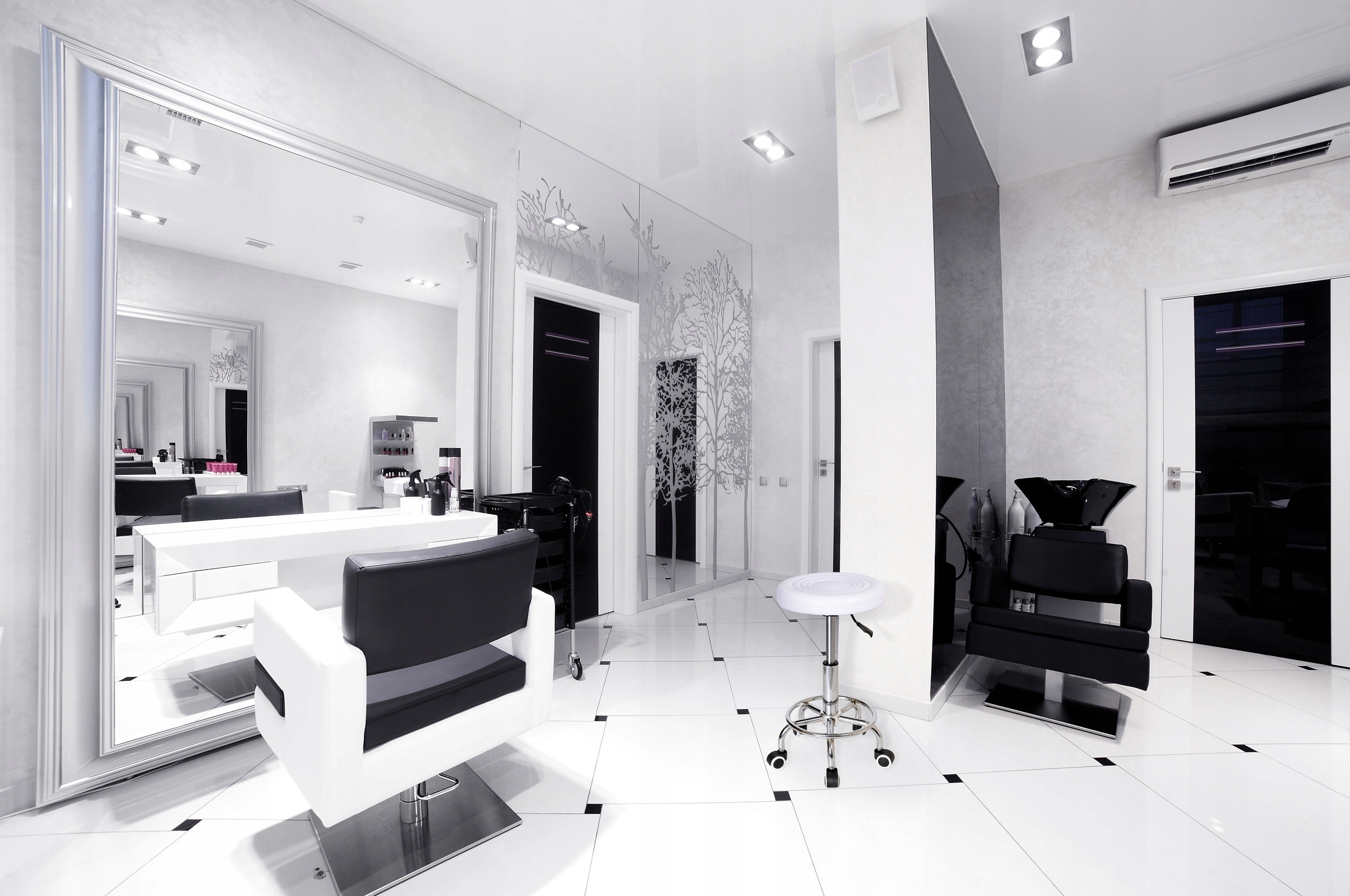 HOKER BAROWY OBROTOWY KRZESŁO FRYZJERSKIE HROM Model HOCKER HROM