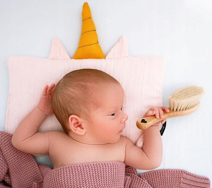 LULLALOVE ZESTAW SZCZOTEK DLA NIEMOWLĄT SZCZOTKA EAN (GTIN) 5902633257354