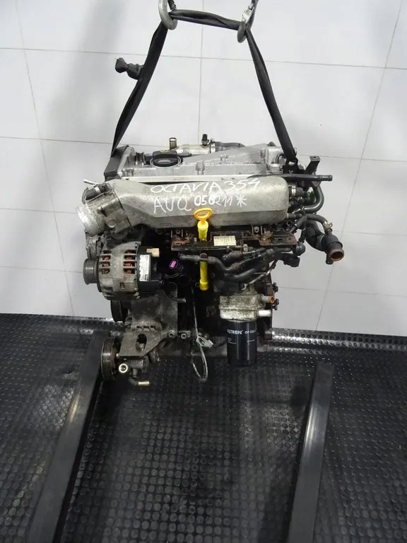 ШКОДА OCTAVIA I ДВИГУН КОМПЛЕКТ AUQ 1t БЛОК