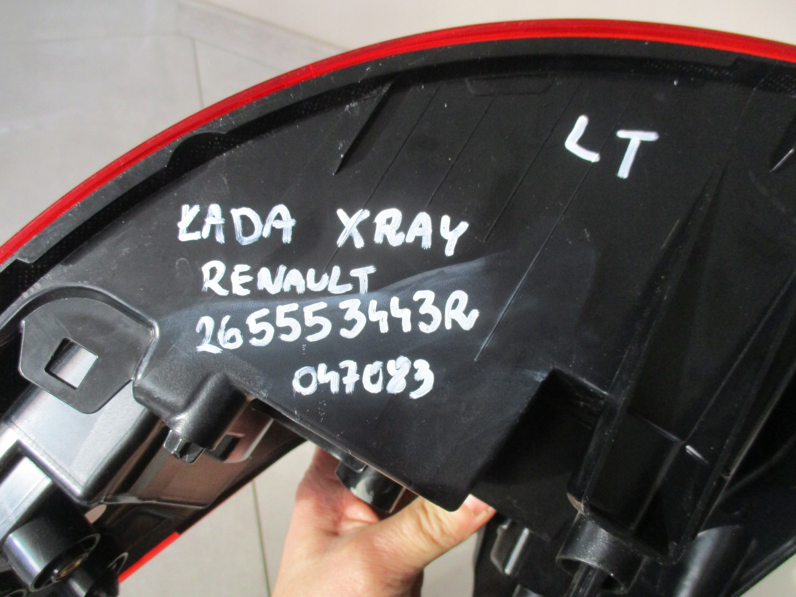 Lampa lewy tył Łada XRAY 265553443R Typ samochodu Samochody osobowe