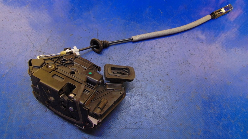 lock door right front 7 vertical VW POLO V 6R 09-17R