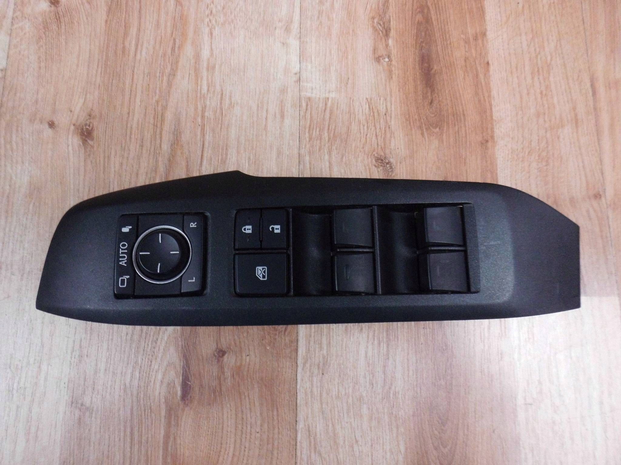Lexus NX300H panel window control switch left front front