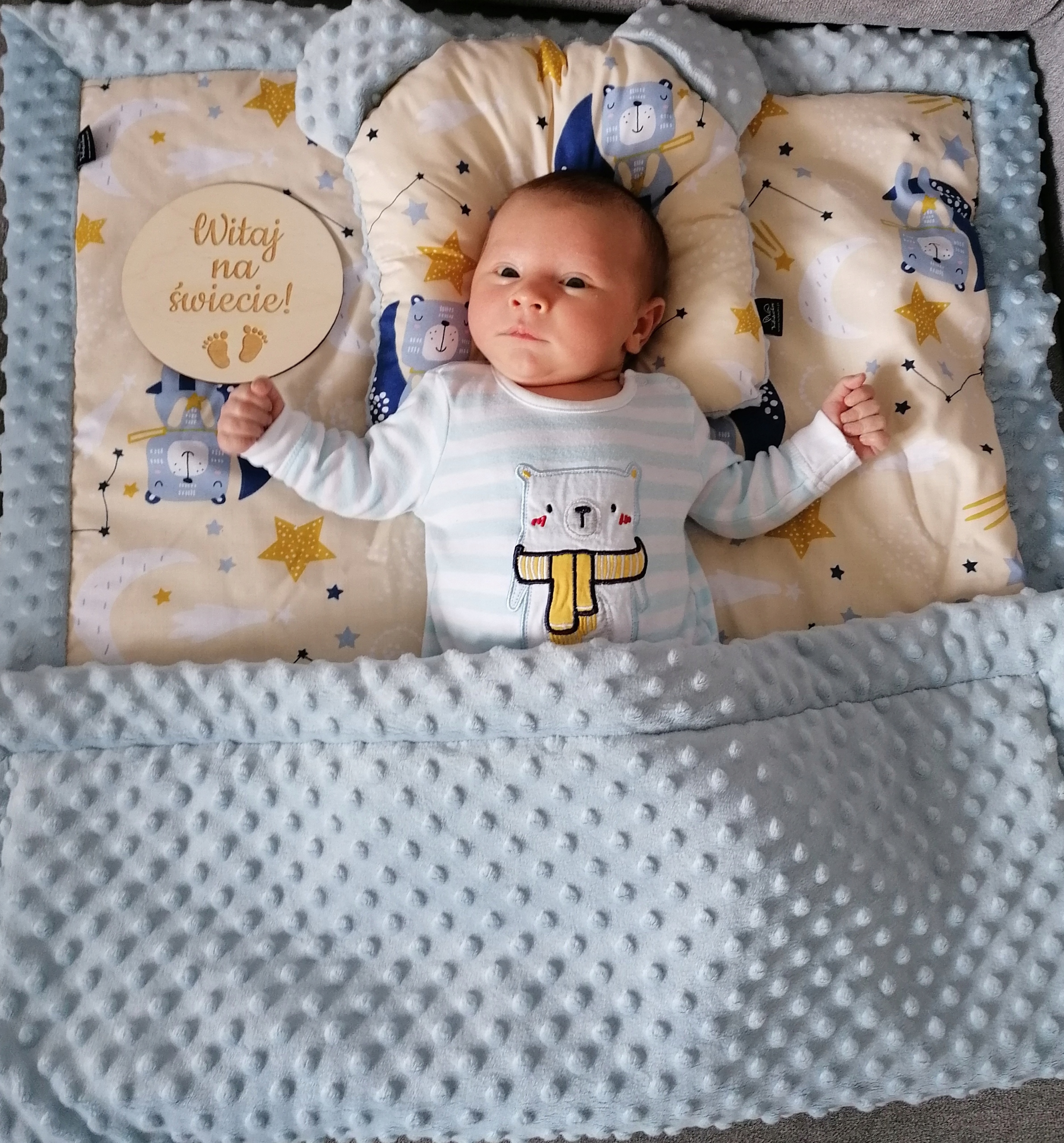 Tabliczka WITAJ NA ŚWIECIE do zdjęć sesji drewno Rodzaj inny