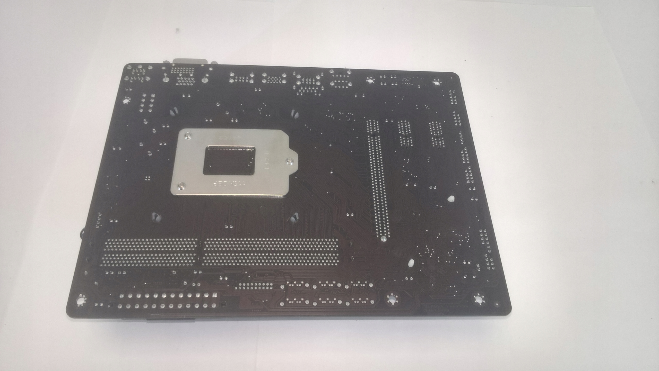 Płyta główna GIGABYTE GA-B85M-D2V Intel Core i3 D1599 Obsługiwane procesory AMD