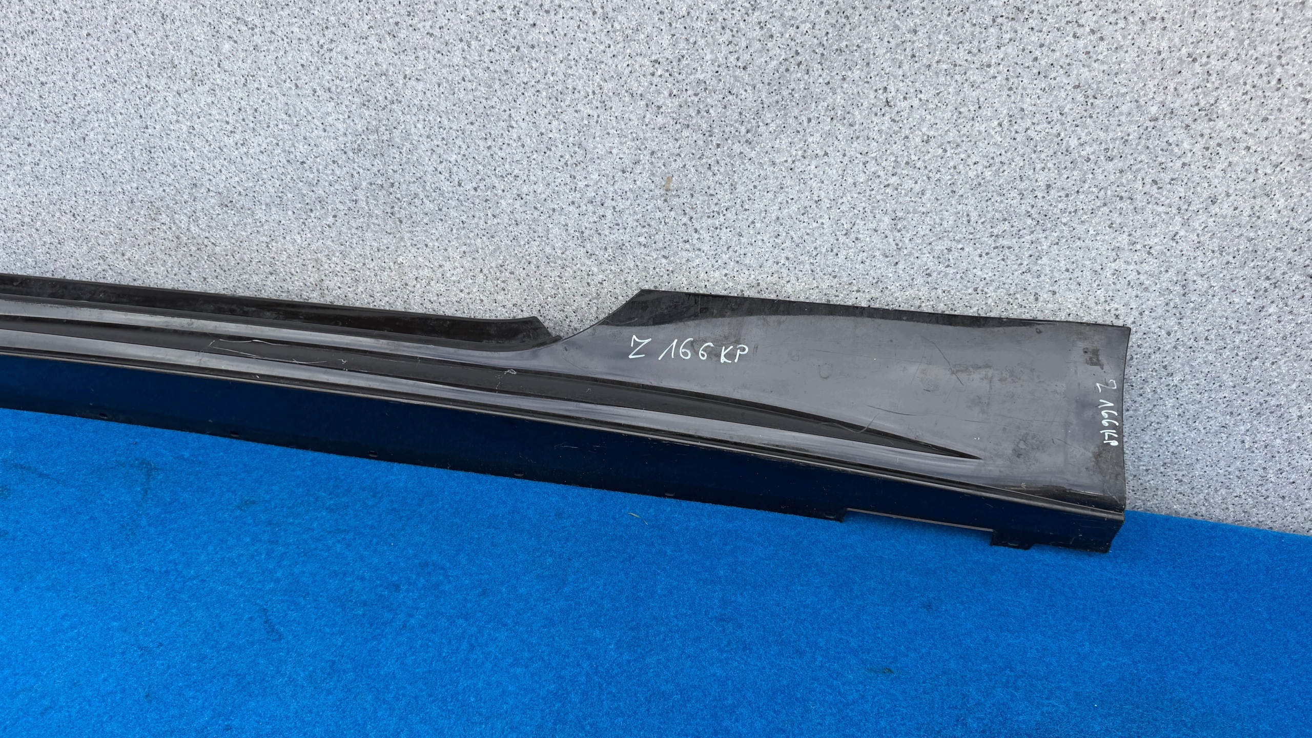 PEUGEOT RCZ left threshold moulding threshold cap YM23000177 Z166KP