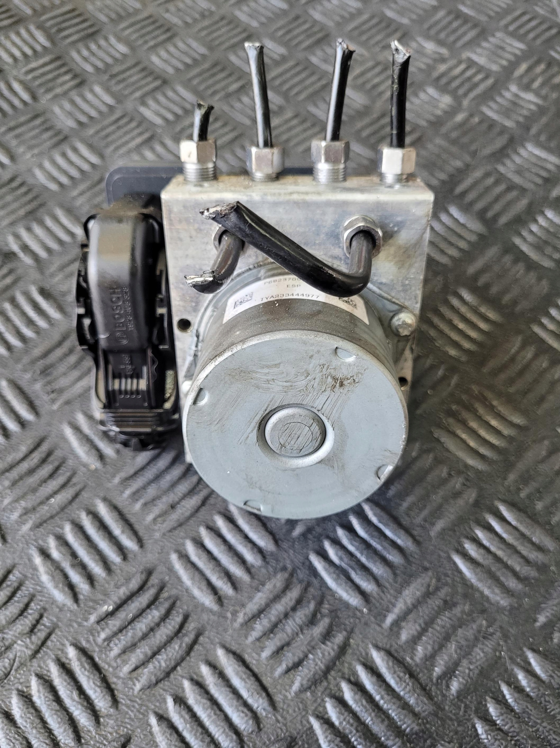 Pompa ABS P68237001AD JEEP CHEROKEE KL 2.0 CRD MULTIJET