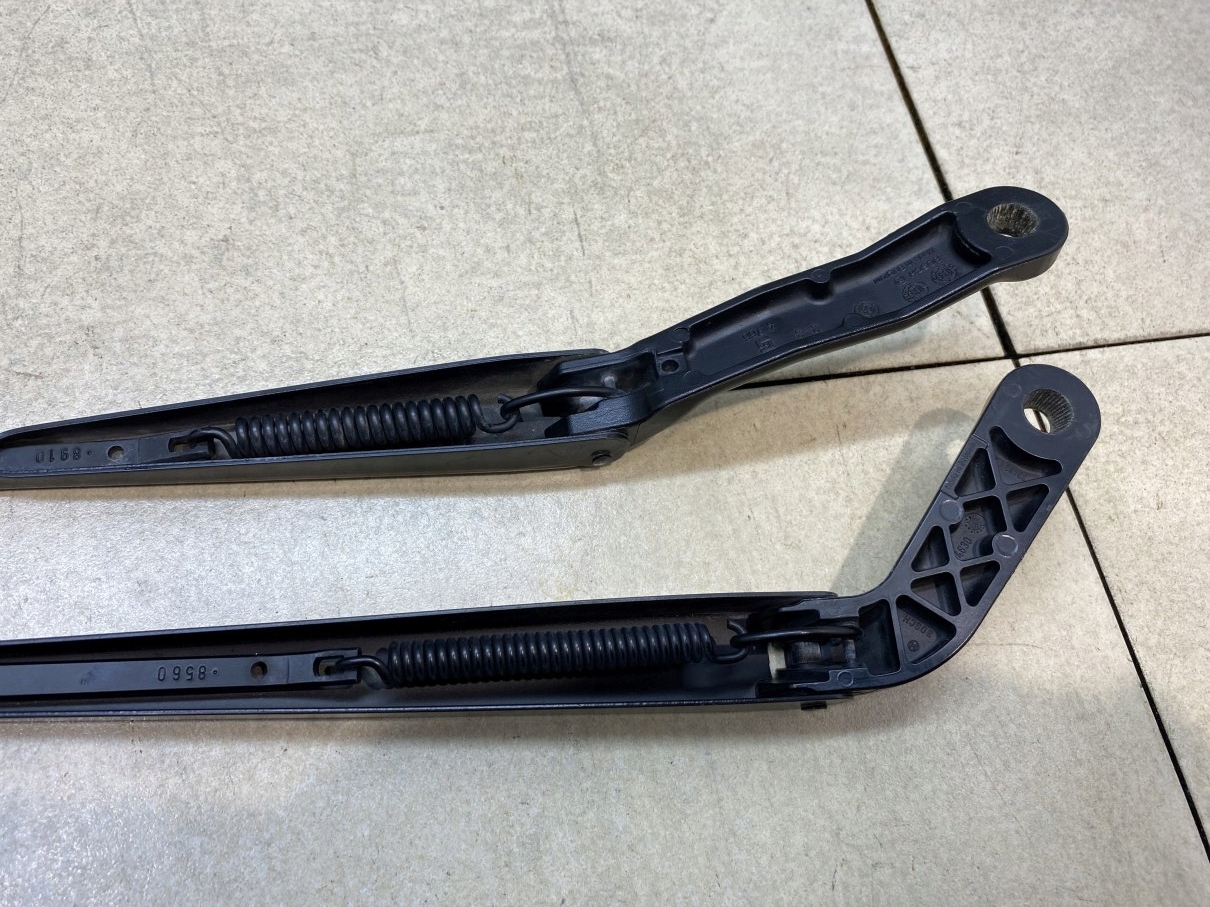 wiper arm front PEUGEOT 206 FL