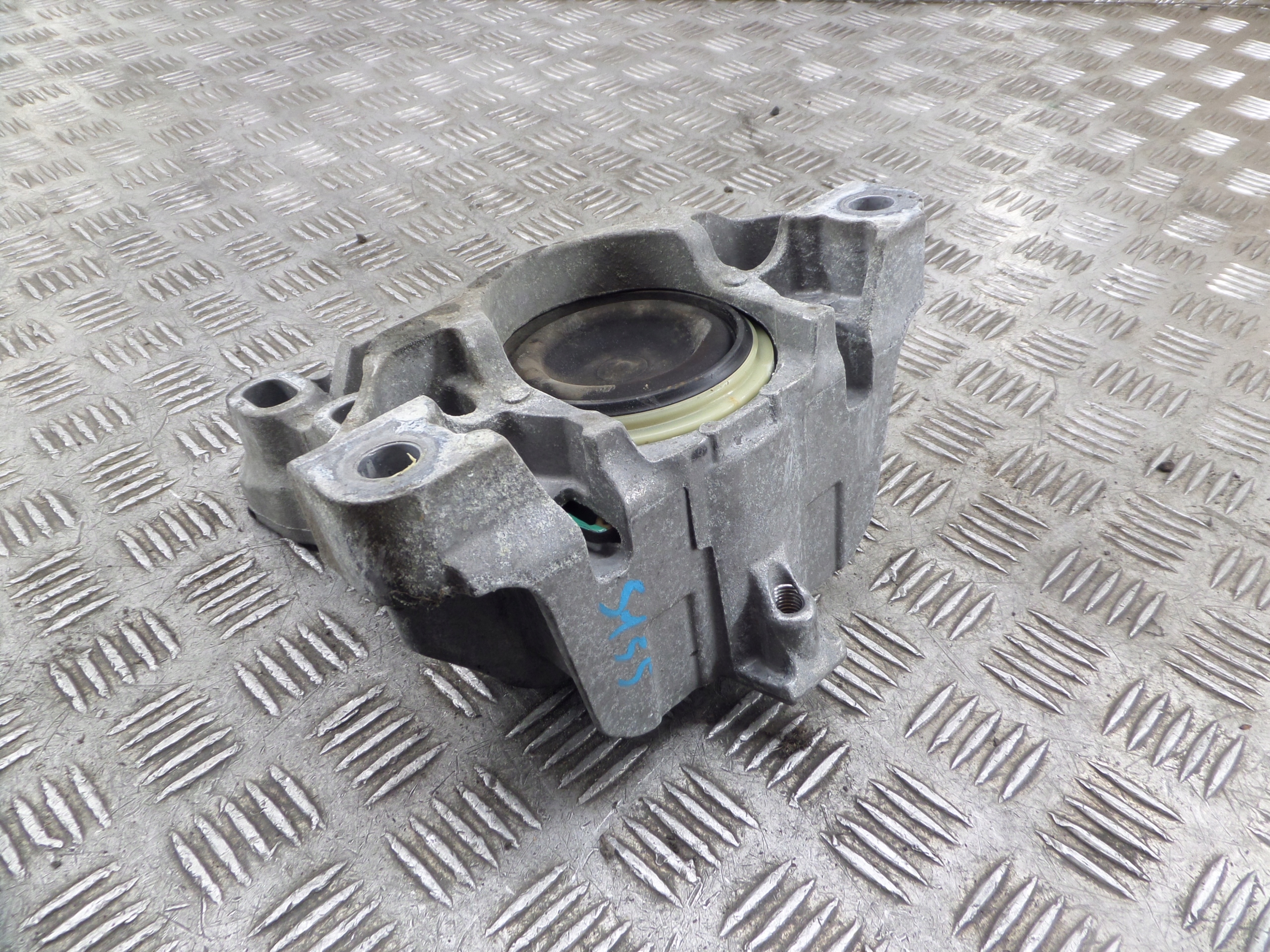 airbag engine mount MERCEDES W176 A-KLASA A2462400217
