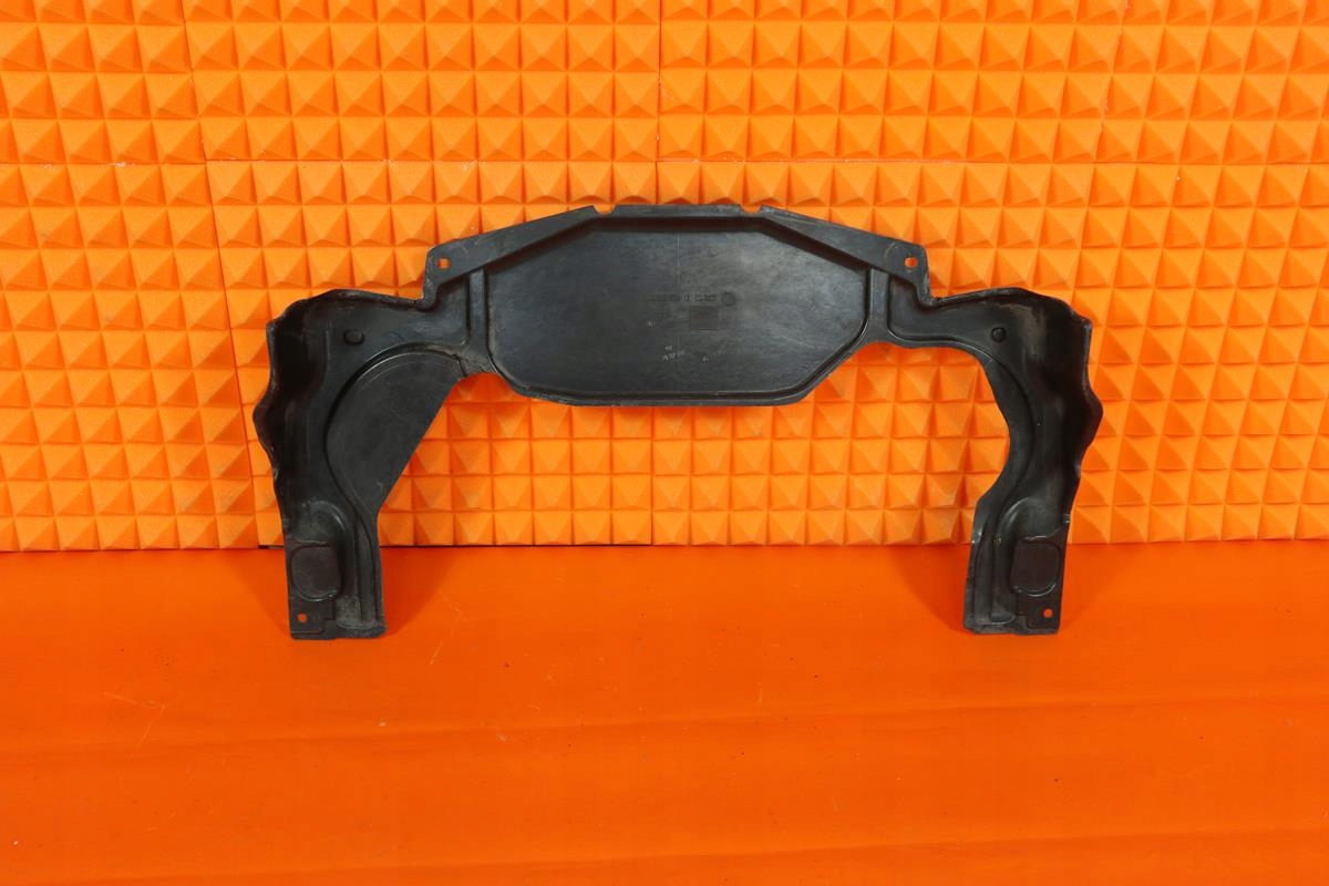 MERCEDES W203 OSŁONA PODŁOGA SKRZYNI 2035243630 Producent części Mercedes-Benz OE