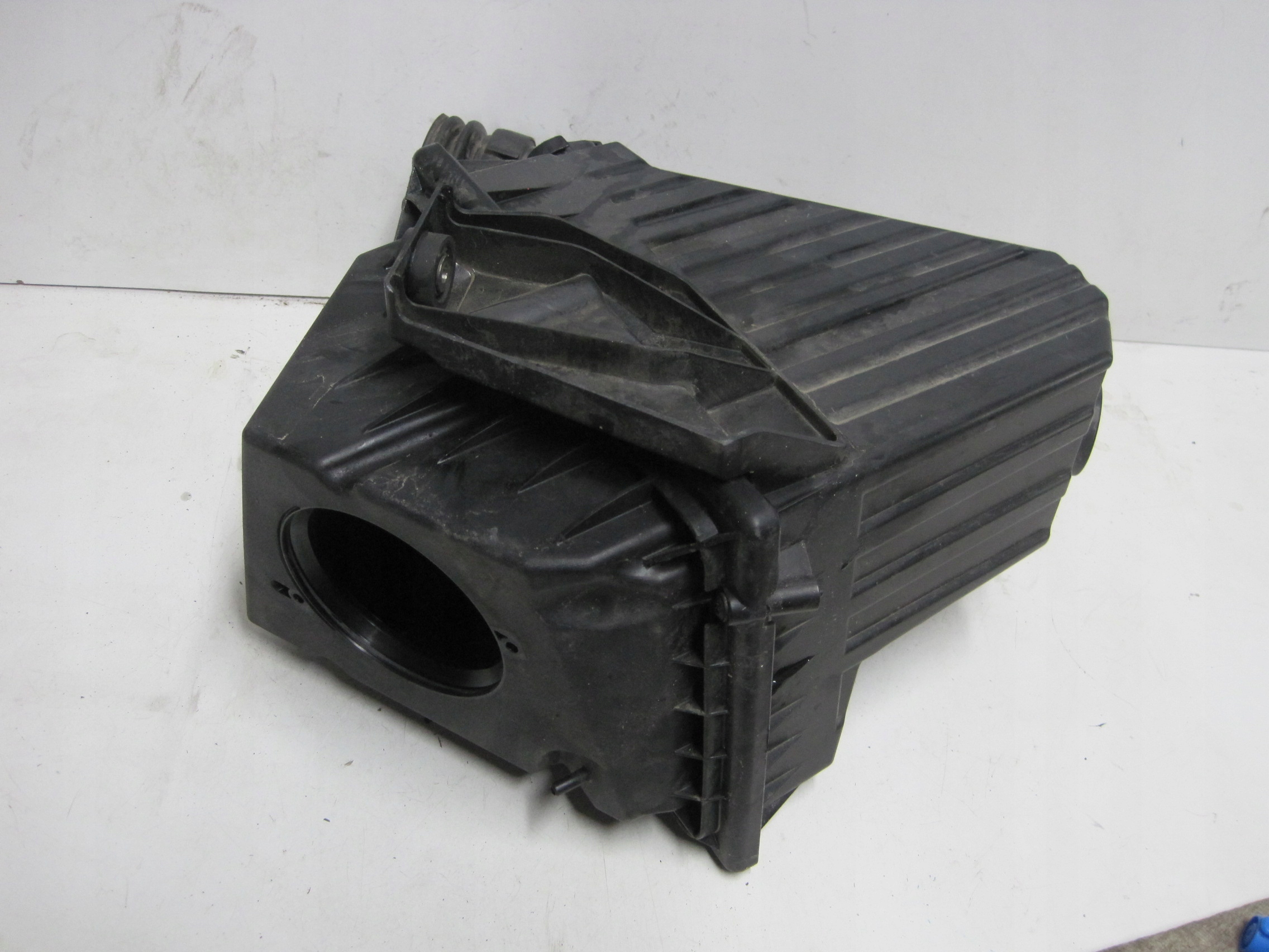 Gehäuse filter JAGUAR GJ32-9600-AE