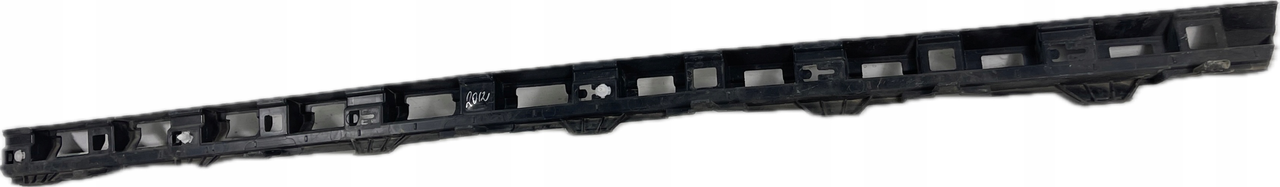 support holder mouldings PROGOWEJ left VW PASSAT B8 3G0853945
