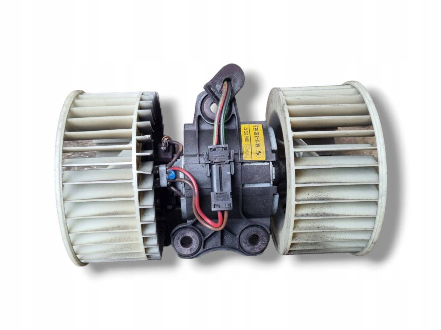 ventilator rešetka ventilacije Land Rover Range Rover 3 facelift L322 2007 8385558