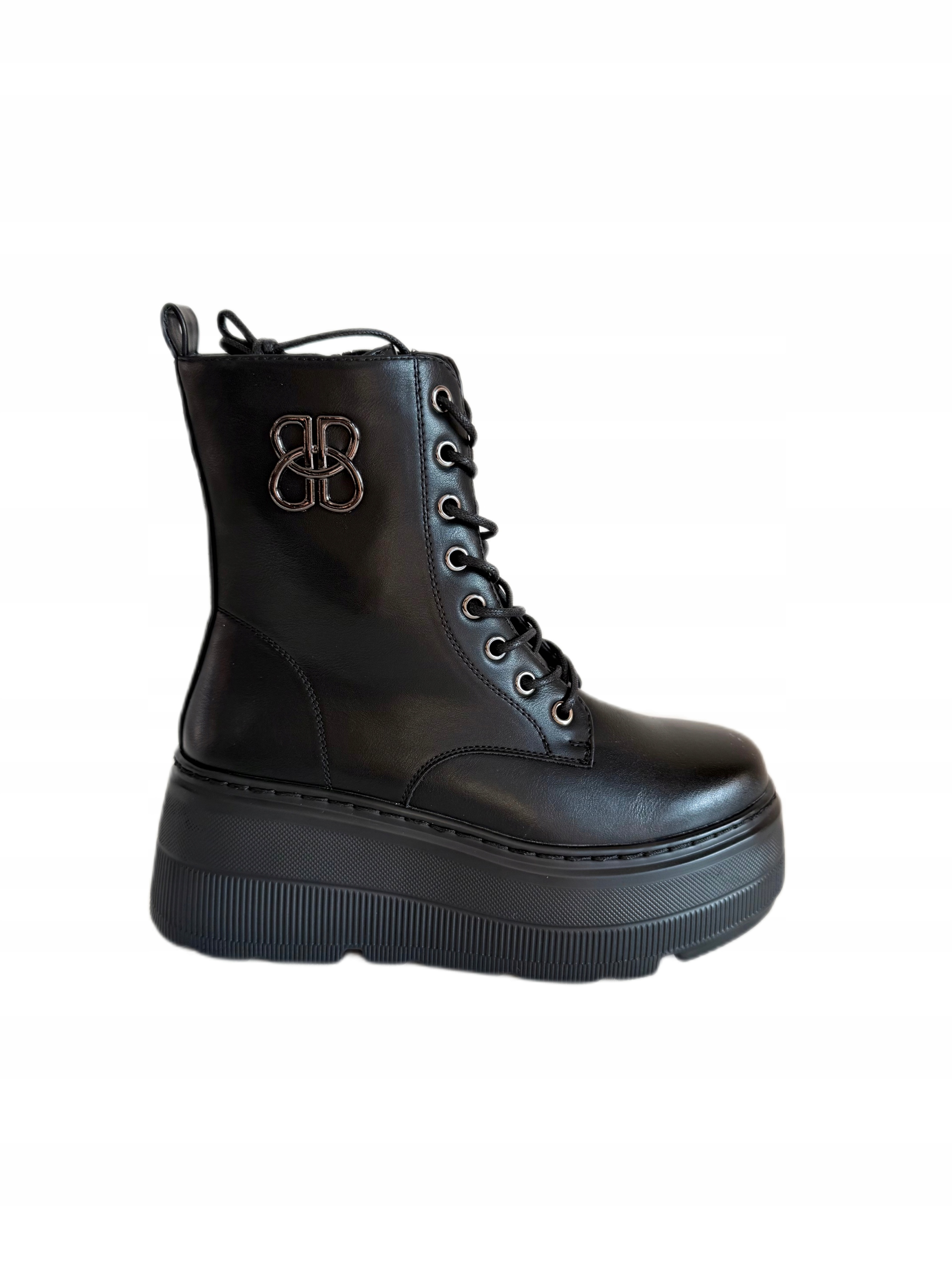 Dámské kotníkové boty černé workery trapery na platformě seastar, velikost 38