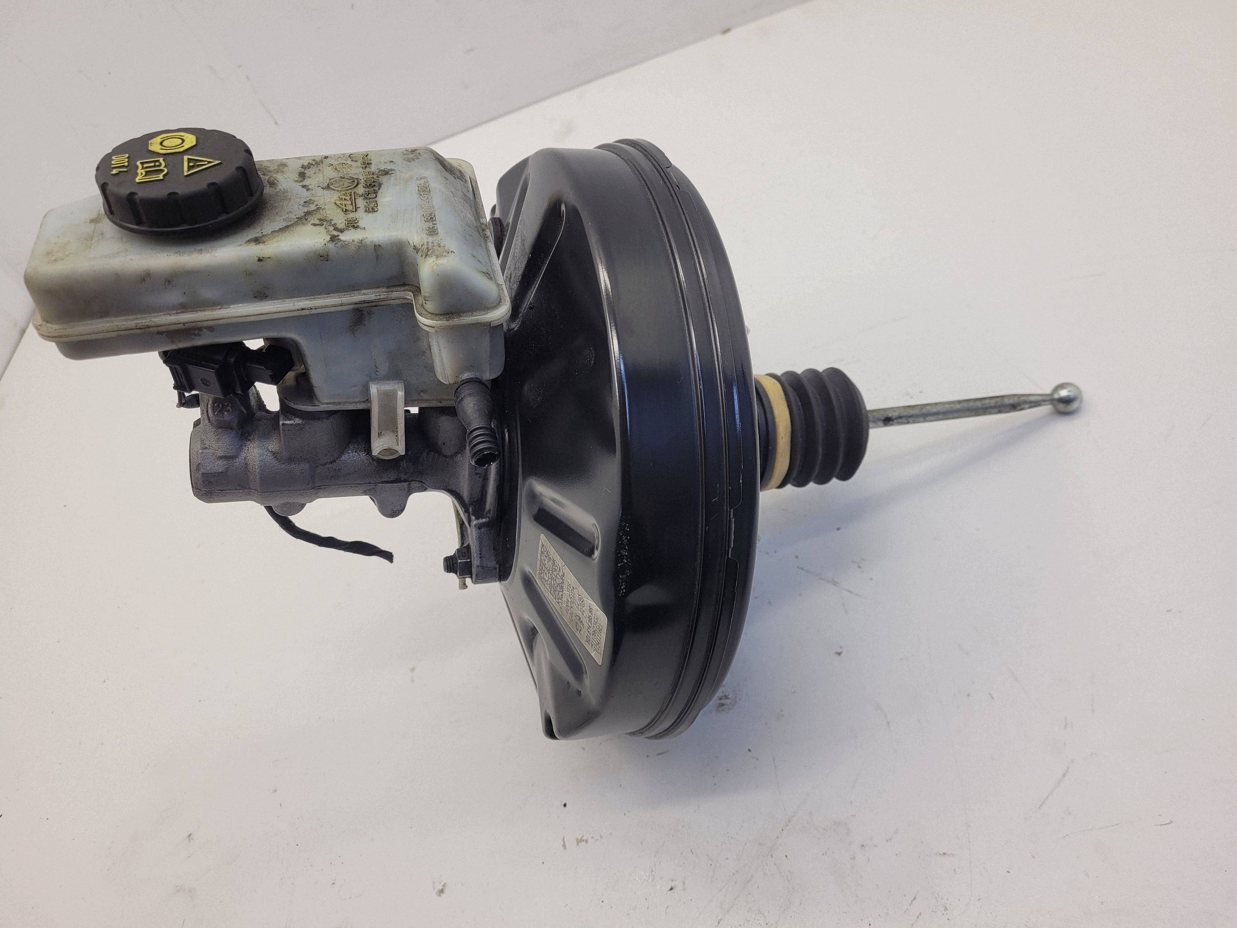 LEON III OCTAVIA III GOLF VII pump servo brake 5Q1614105BR