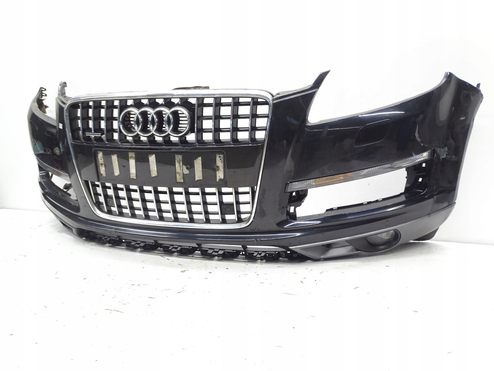bumper front front AUDI Q7 4L LIFT grille