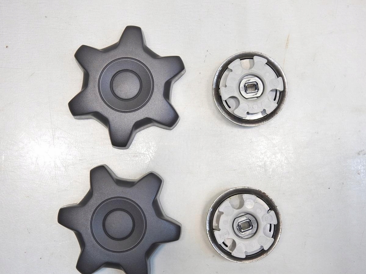 POKRĘTŁO REGULACJI FOTELA VOLVO V70 II Producent części Volvo OE