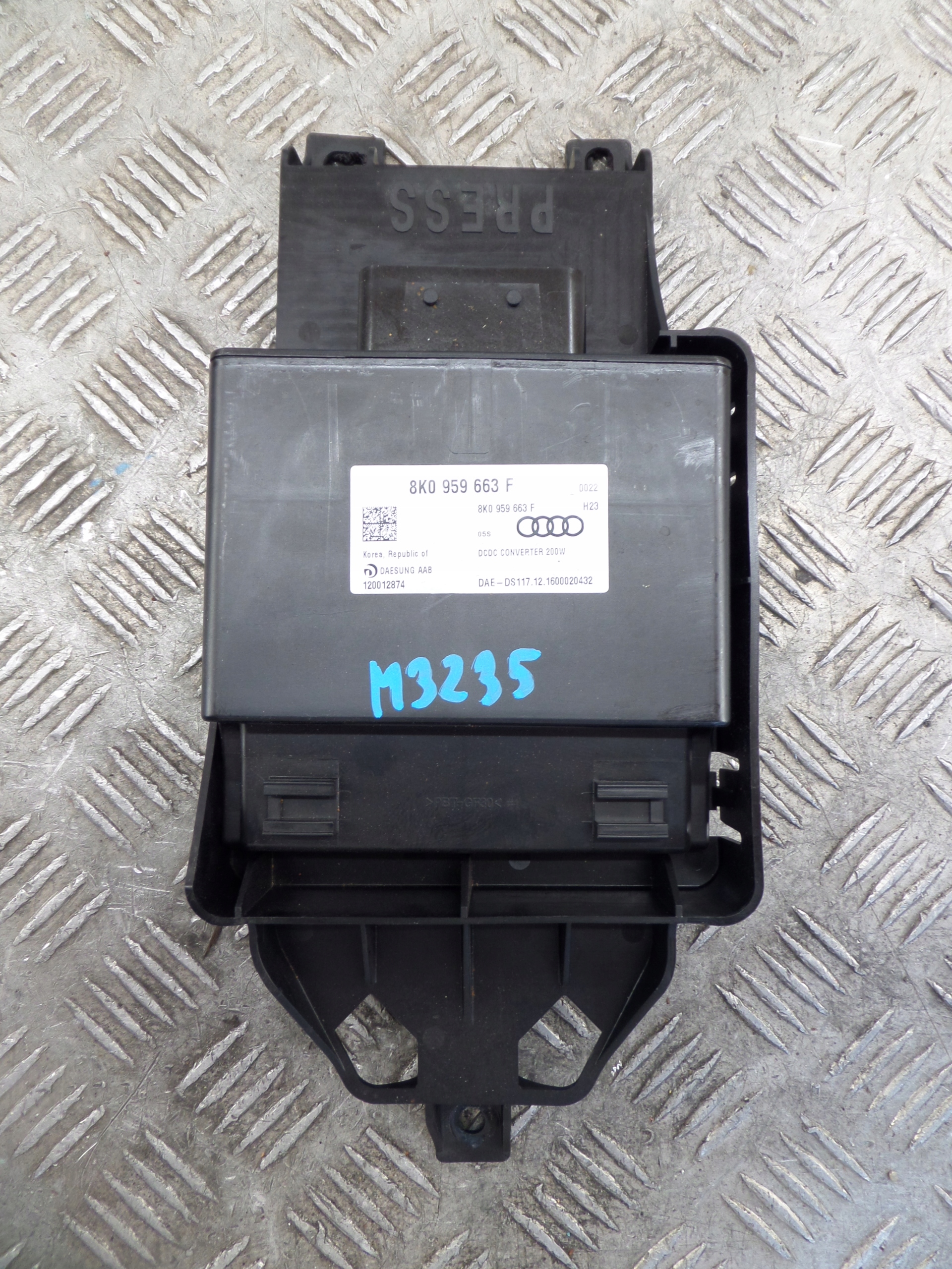 AUDI RS6 C7 4G STABILIZATOR di tensione 8K0959663F