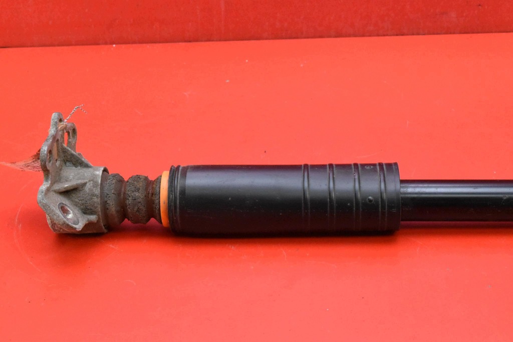 shock absorber left rear part 22286398 OPEL CORSA E 1.4 T 100 KM 5D 14-20