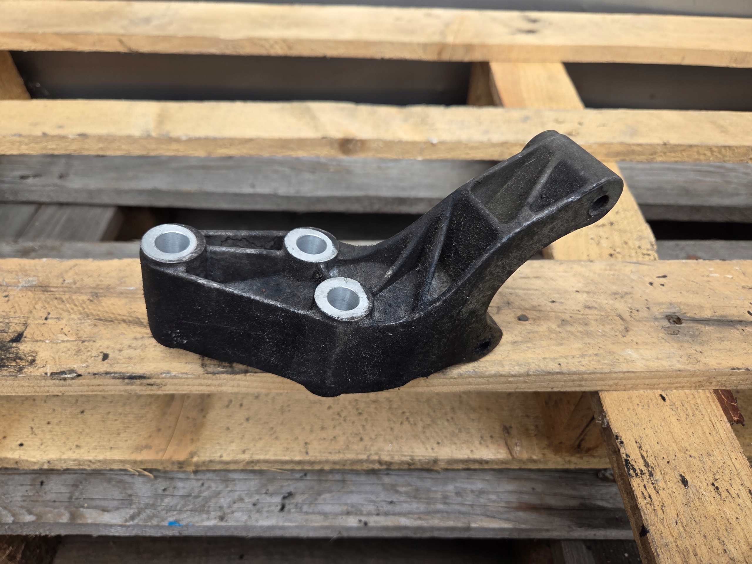support holder DYFRA OPEL MOKKA 55566438