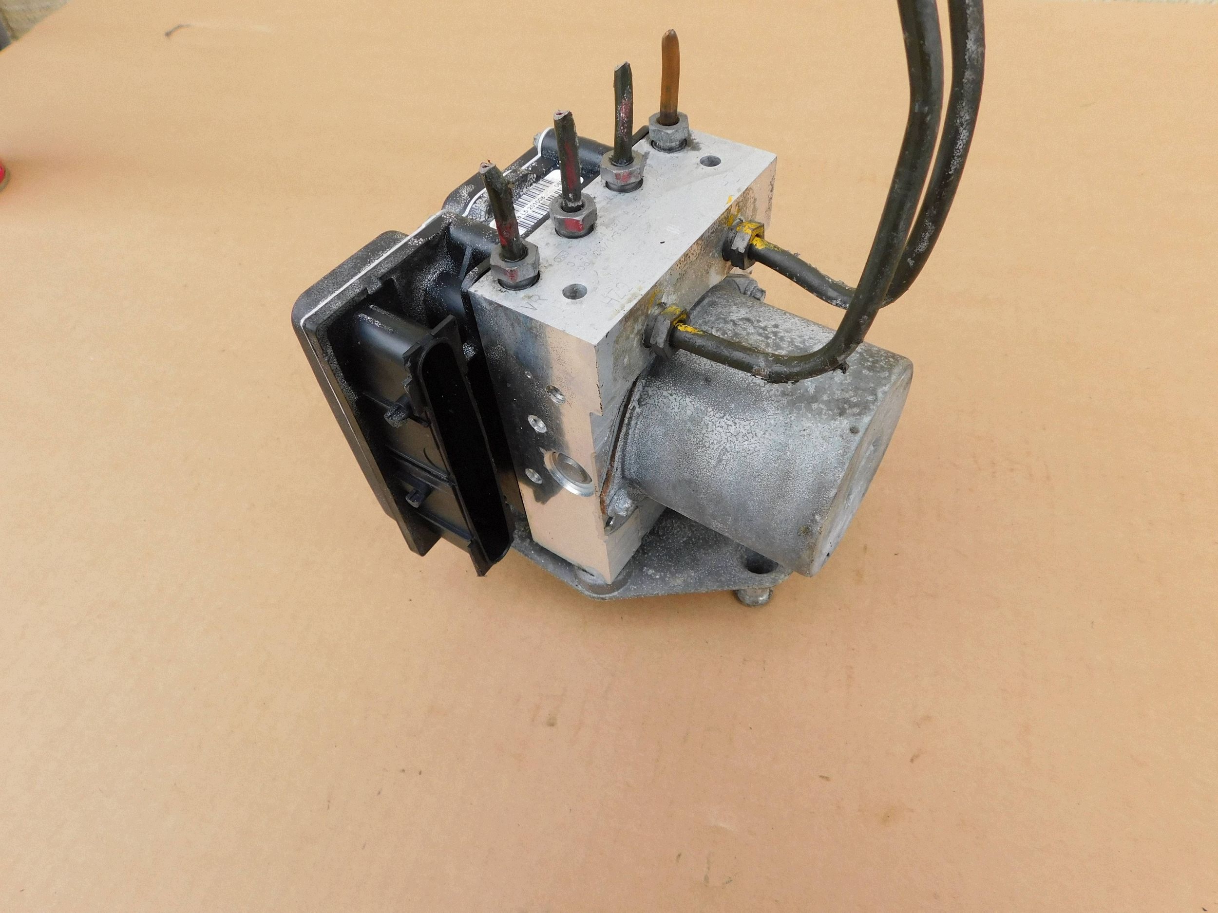 pump ABS control unit Mercedes Sprinter W906 Crafter A0004468289 0265950353