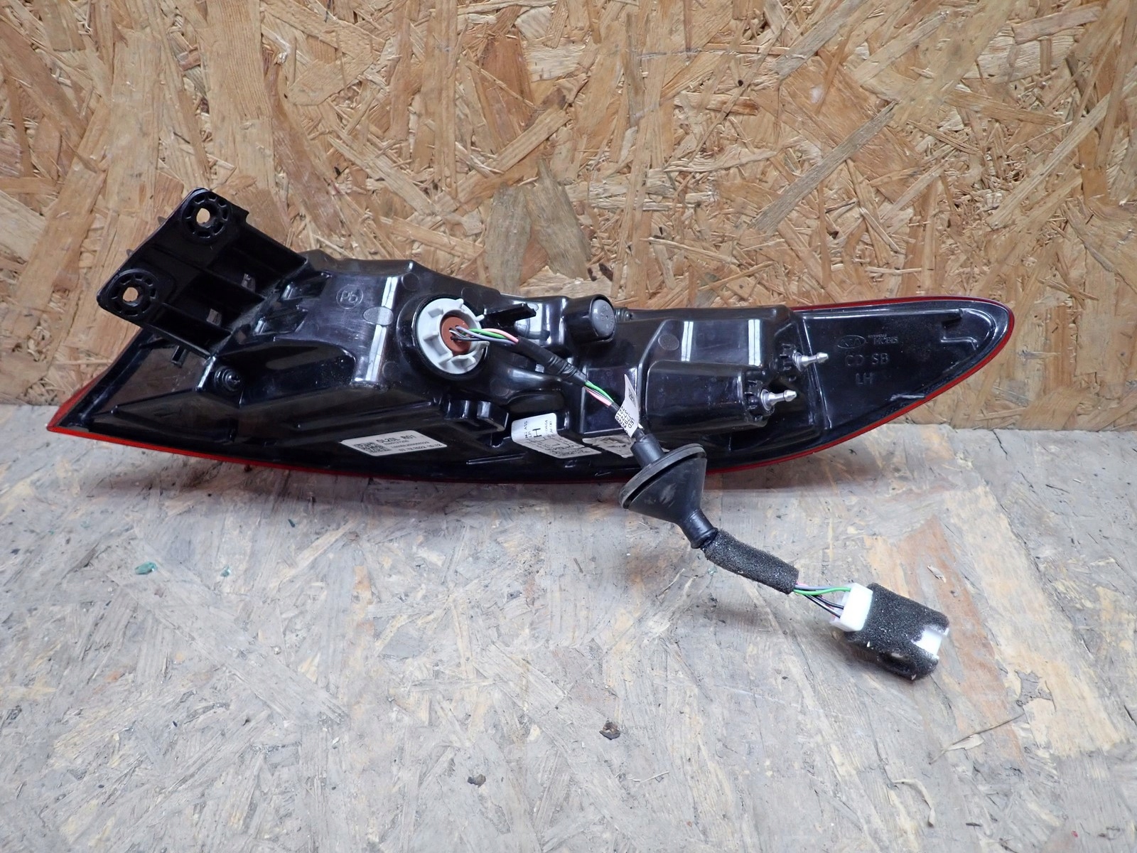 light left rear left rear part KIA PROCEED PRO CEED 3 III CD 2018- 92401-J7200