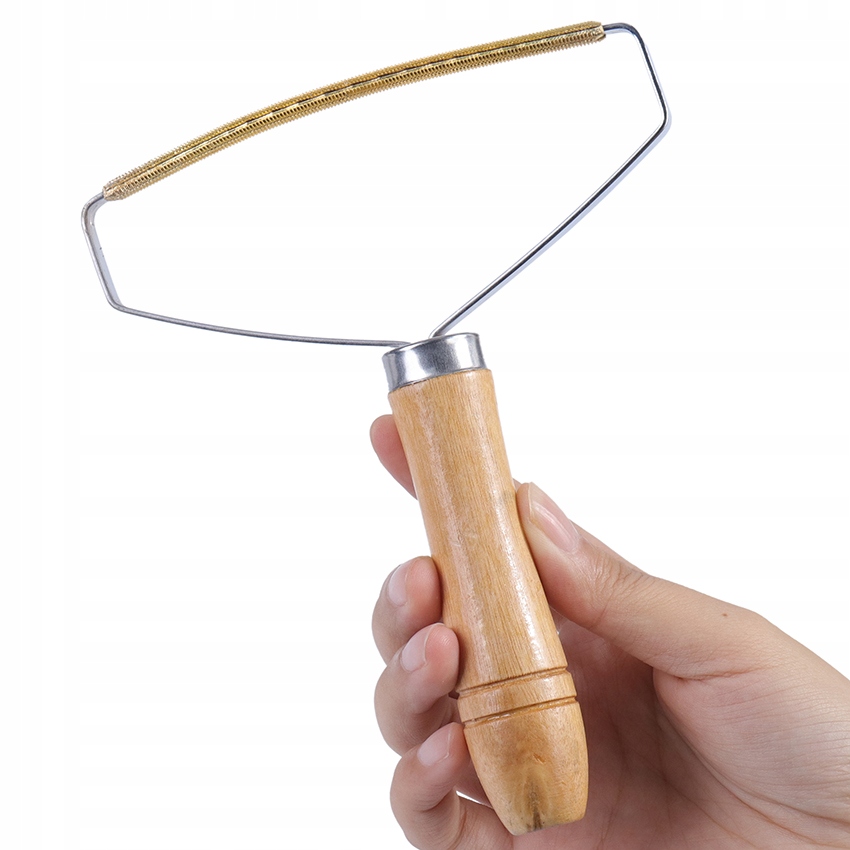 SZCZOTKA DO UBRAŃ SWETRÓW TAPICERKI GRZEBIEŃ Marka SD