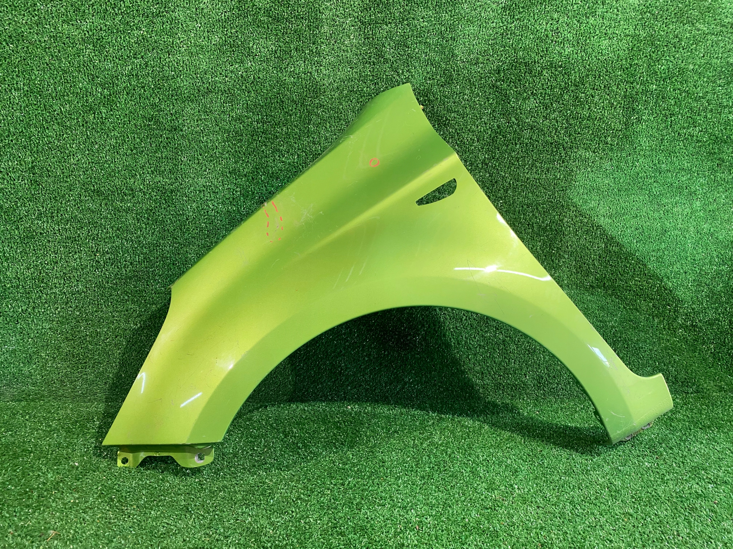 fender front left HYUNDAI I20 and 08
