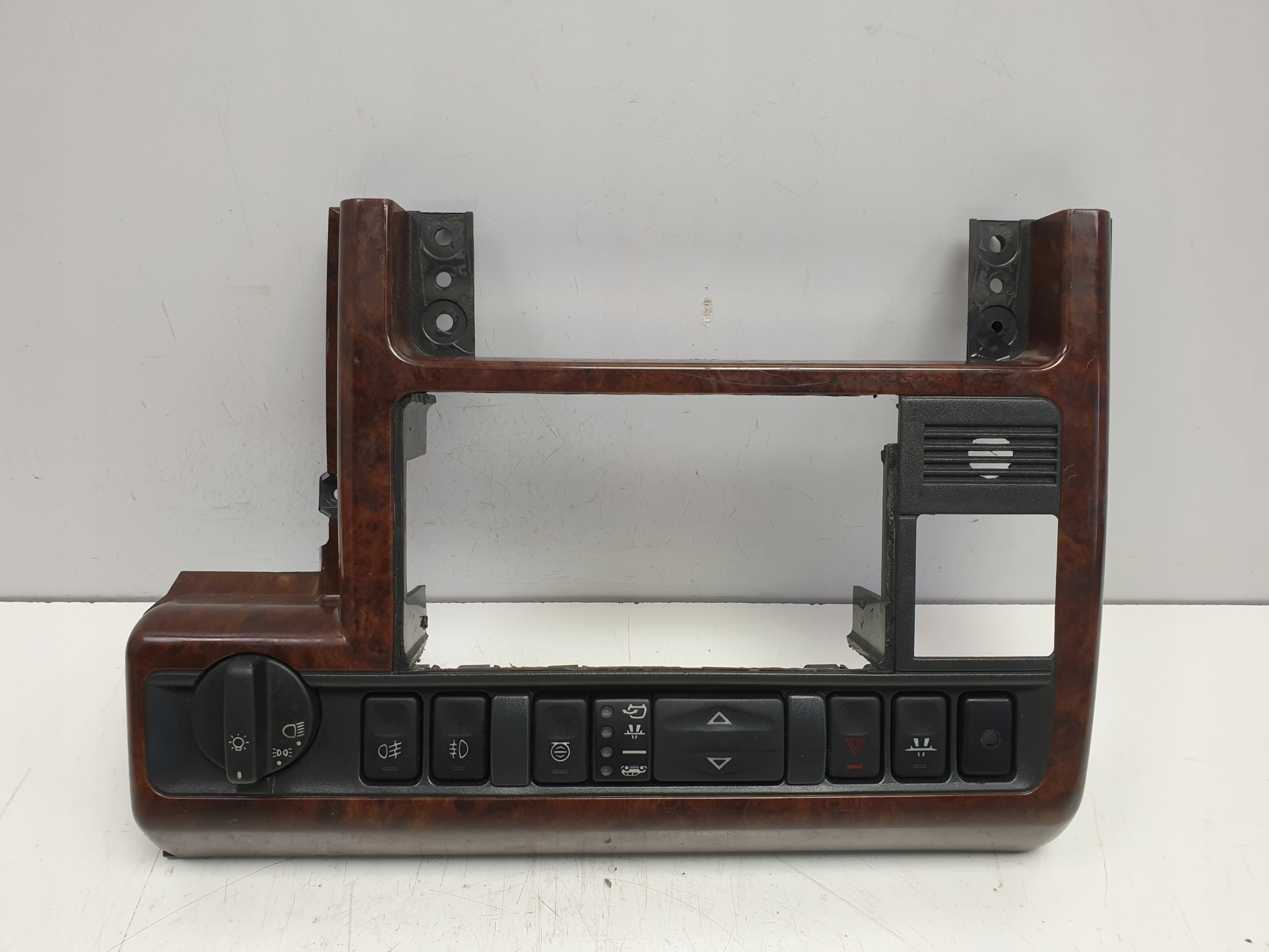 AMR3713 - Range Rover P38 панель управління консоль дерево