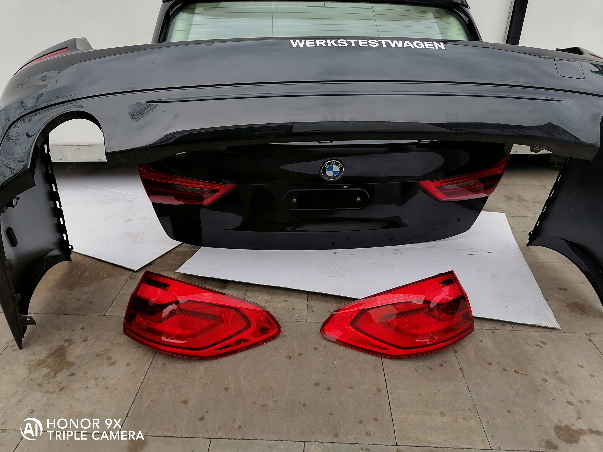 TYLNA KLAPA BAGAŻNIKA ZDERZAK LAMPY BMW 5G31 475