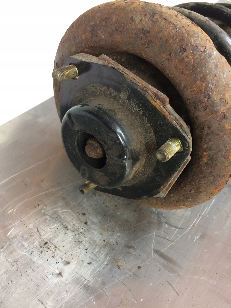 Stoßdämpfer NISSAN PRIMERA heck NISSAN