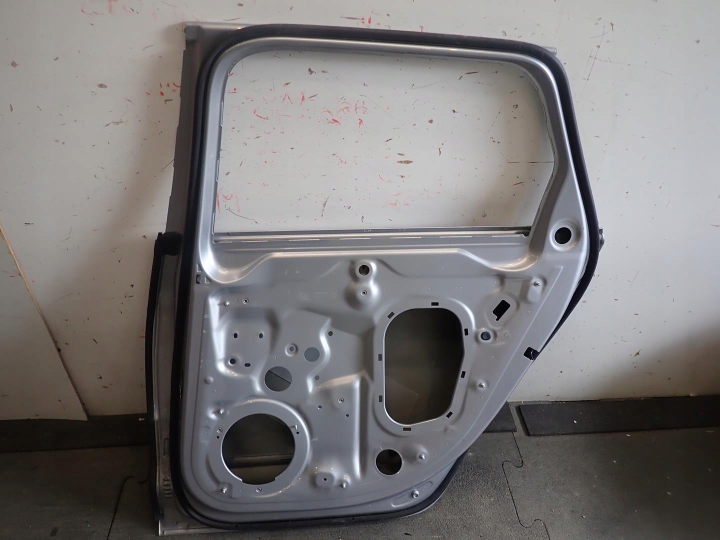 door rear part rear. right AUDI A6 C8 2018- KOMBI 4K