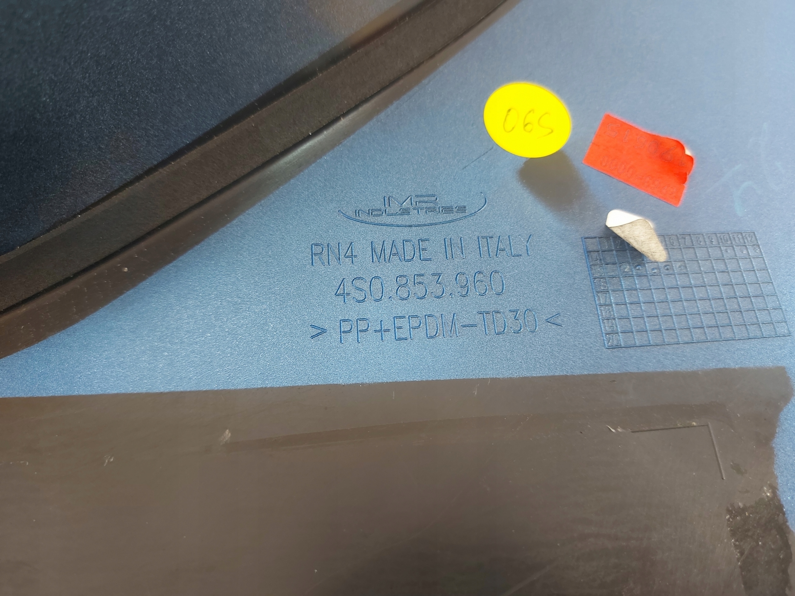 AUDI R8 4S right moulding threshold cap threshold