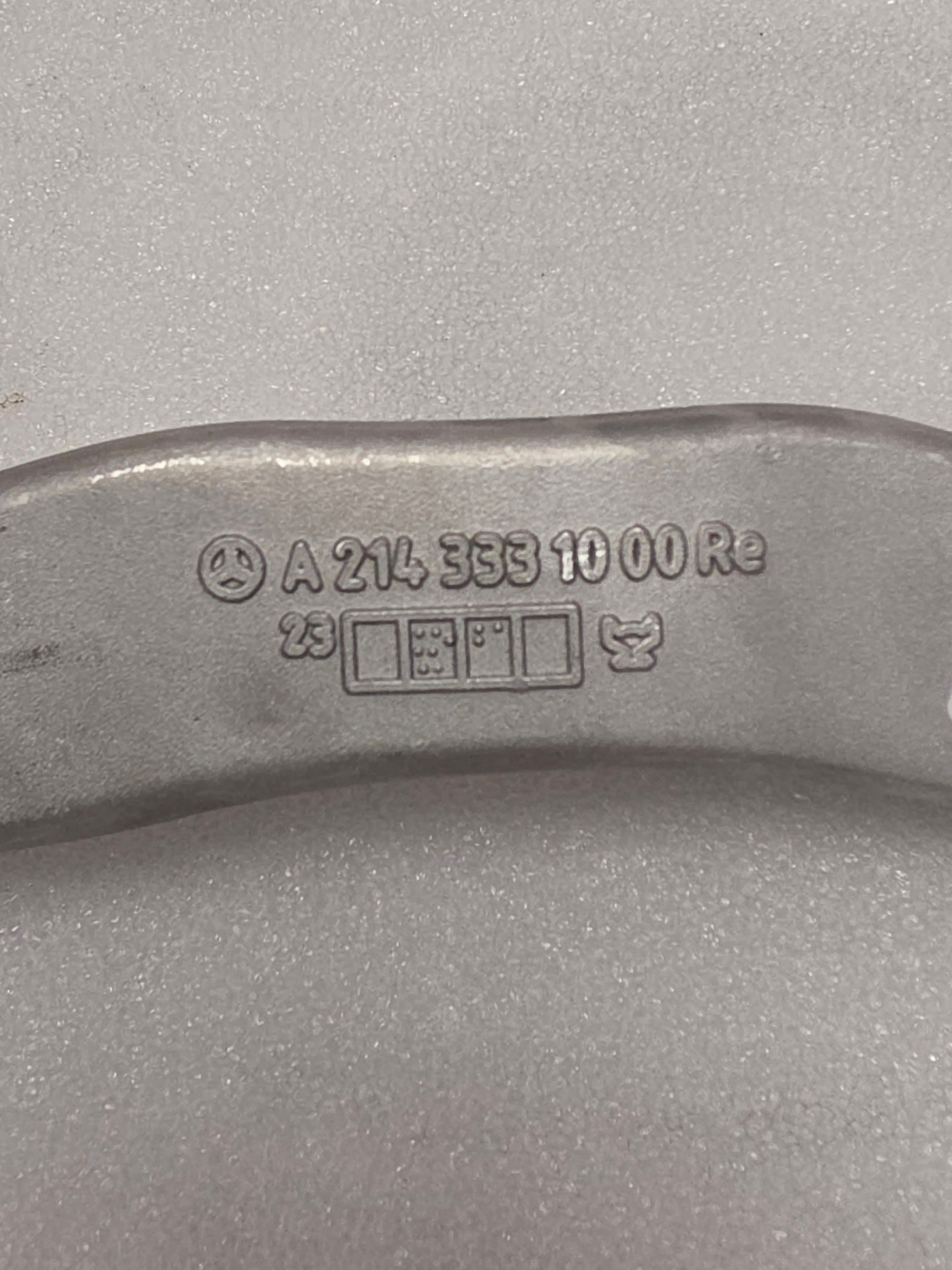 Wahacz Przedni Prawy Mercedes W214 4Matic A2143331000 RE - galeria