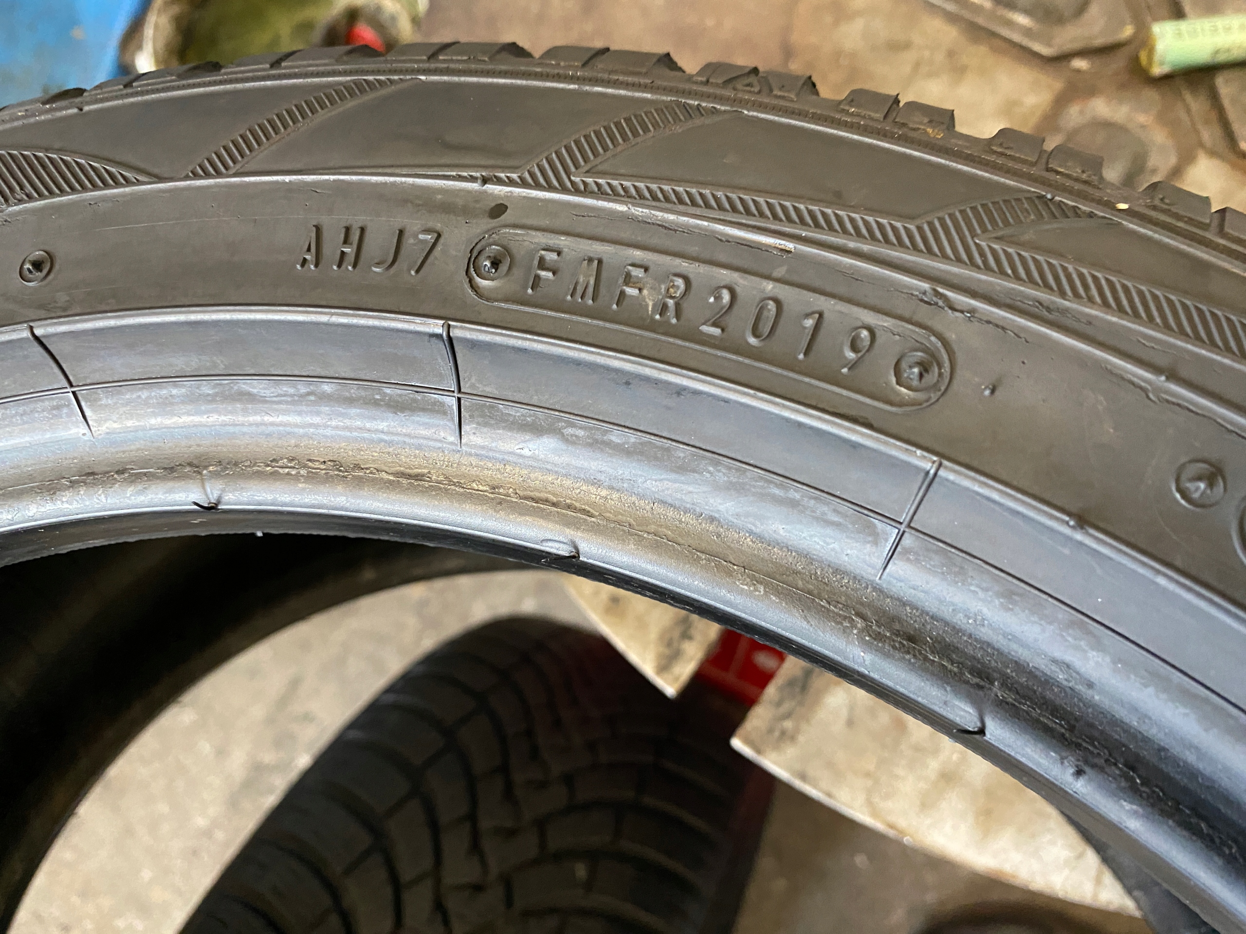 2 tyres winter 225/45R18 Falken EUROWINTER HS01 7mm
