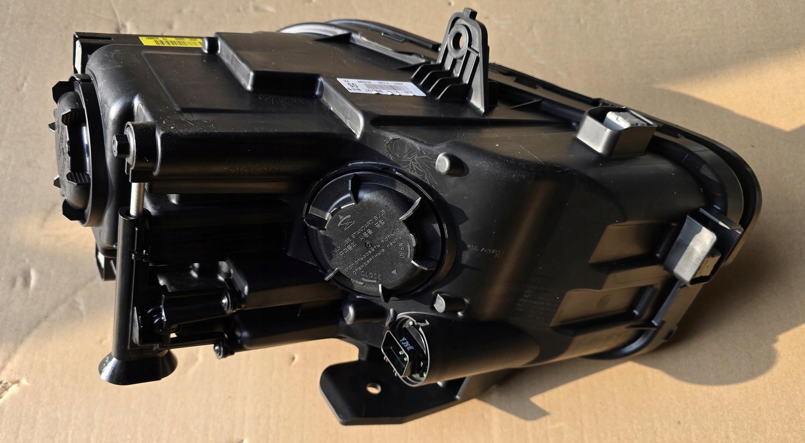 light front front right HYUNDAI KONA J9921-22020