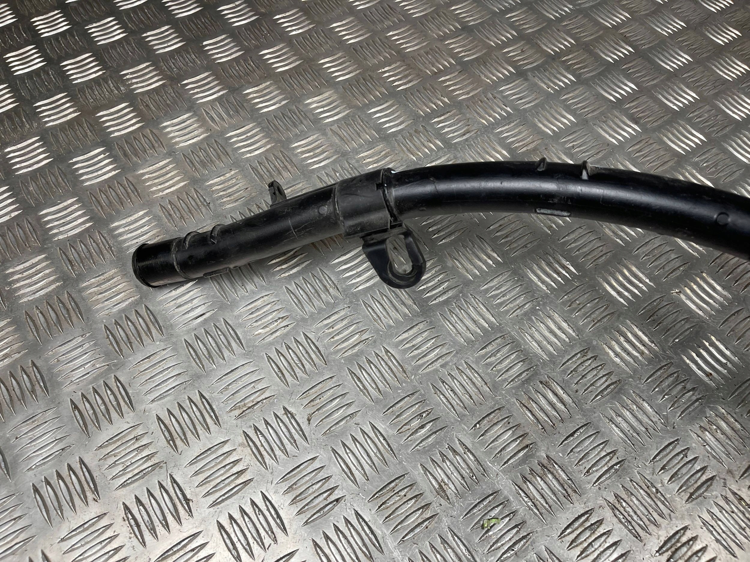 Citroen DS7 Crossback 2020 Rura wlewu paliwa Typ silnika Benzyna