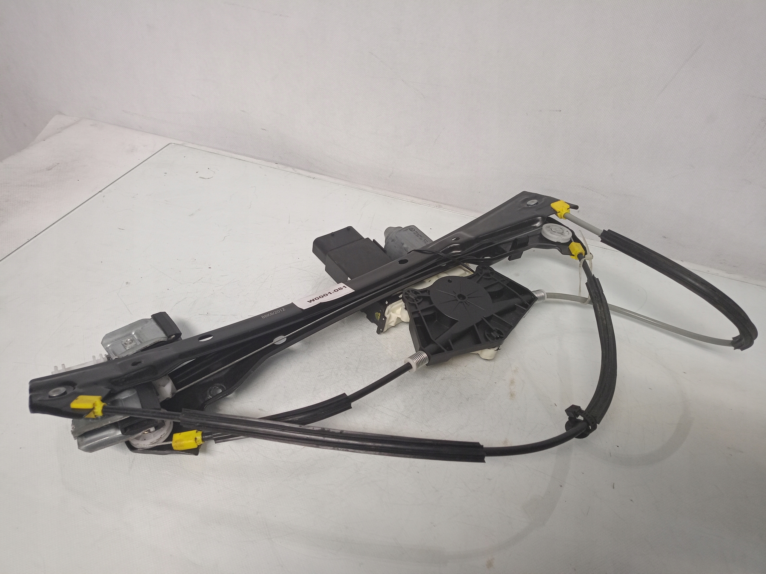 MECHANIZM SZYBY LEWY PRZÓD OE VW NEW BEETLE Producent części Volkswagen OE